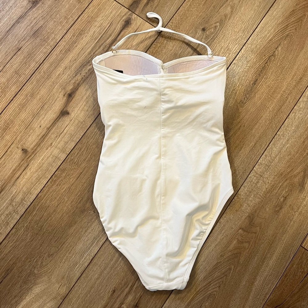 La Blanca white swimsuit - Picture 3 of 5